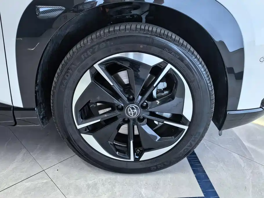 Toyota bZ3X — миниатюра 6