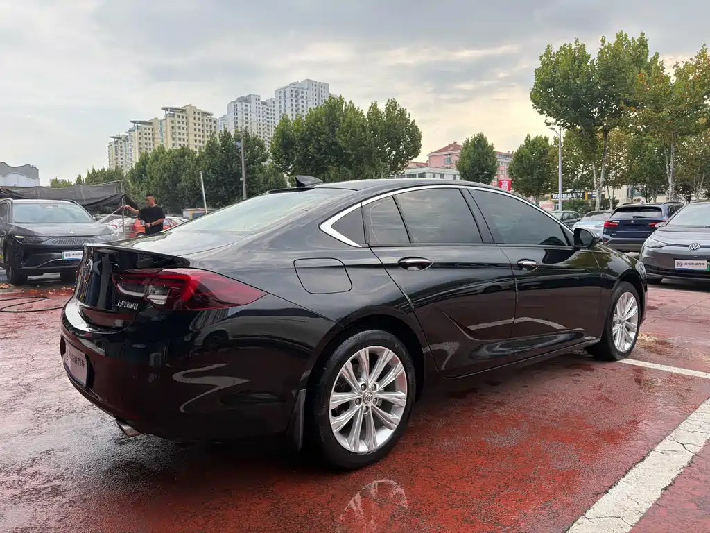Buick Regal — миниатюра 6