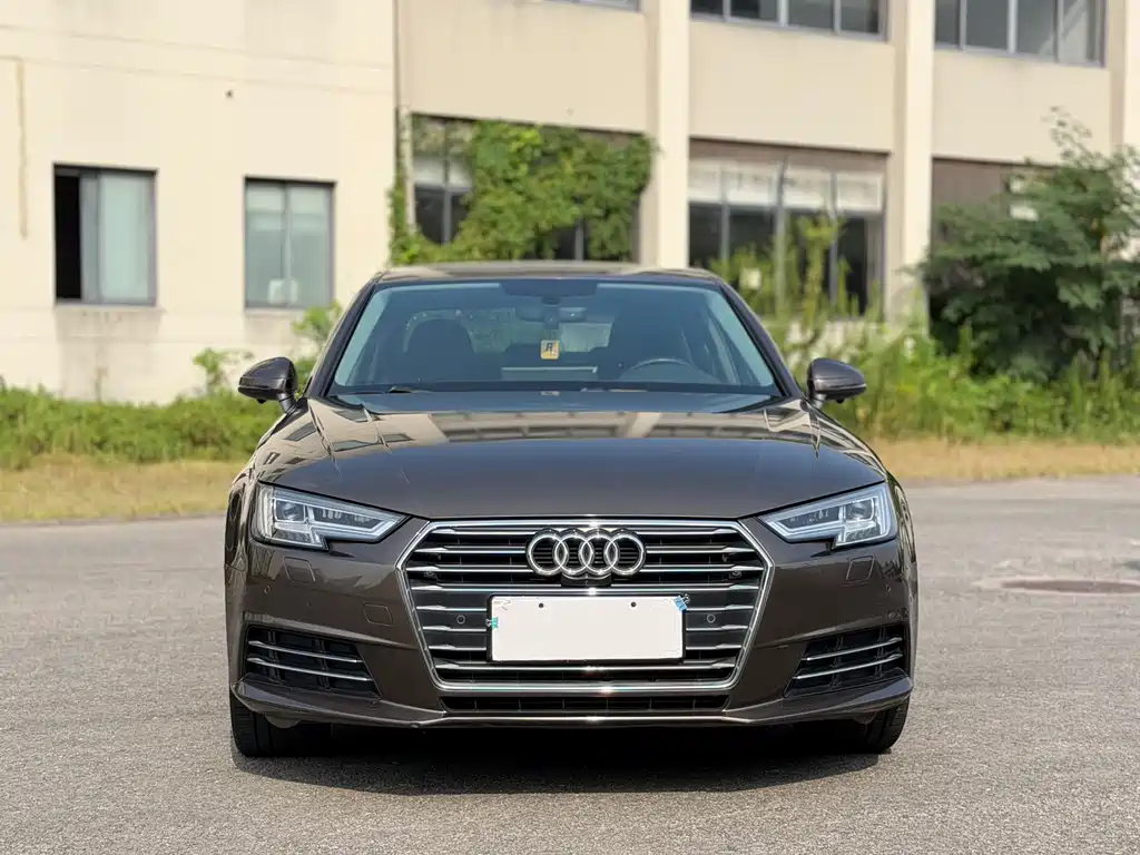 Audi A4L — миниатюра 2