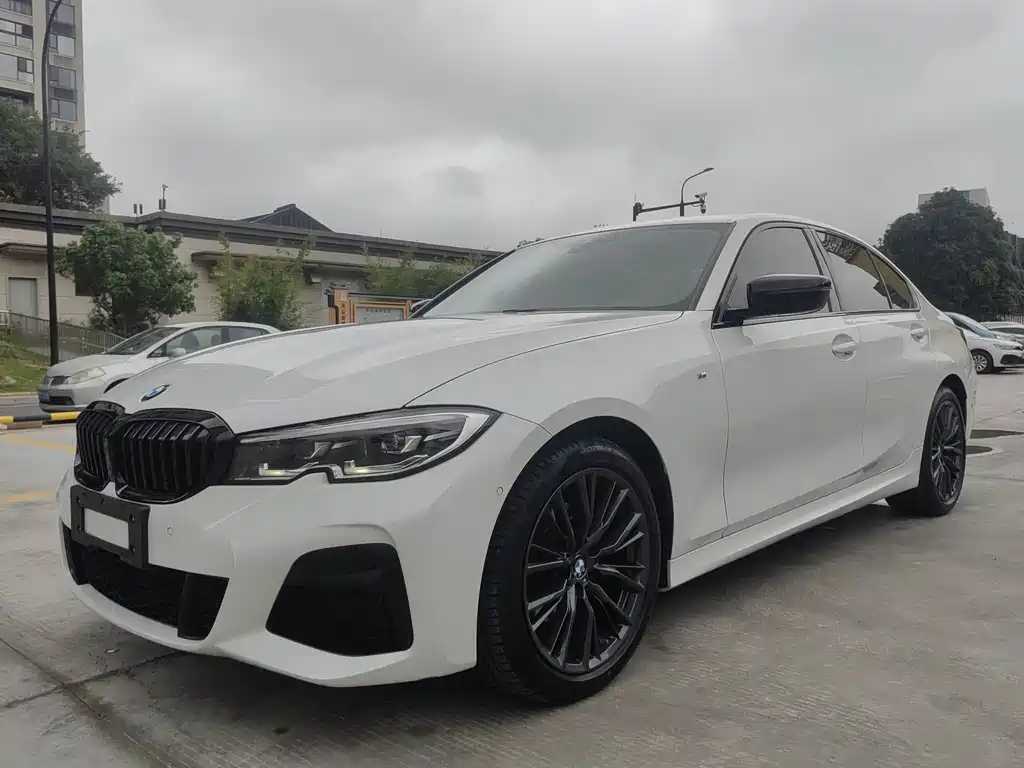 BMW 3 Series 2021