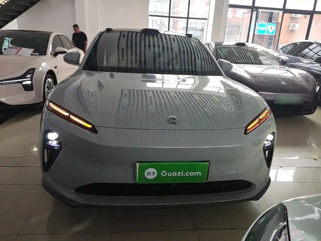 NIO ET5T — миниатюра 3