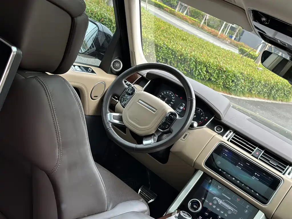 Land Rover Range Rover — миниатюра 11