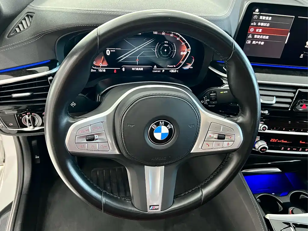 BMW 5 Series — миниатюра 14