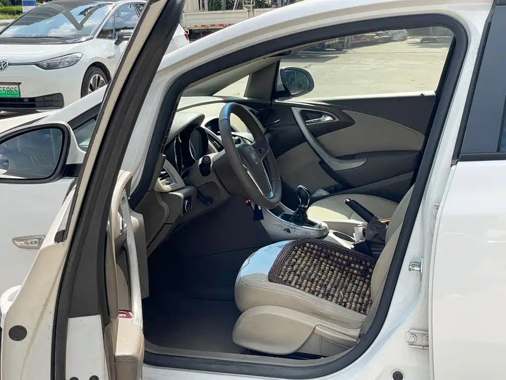 Buick Excelle — миниатюра 5