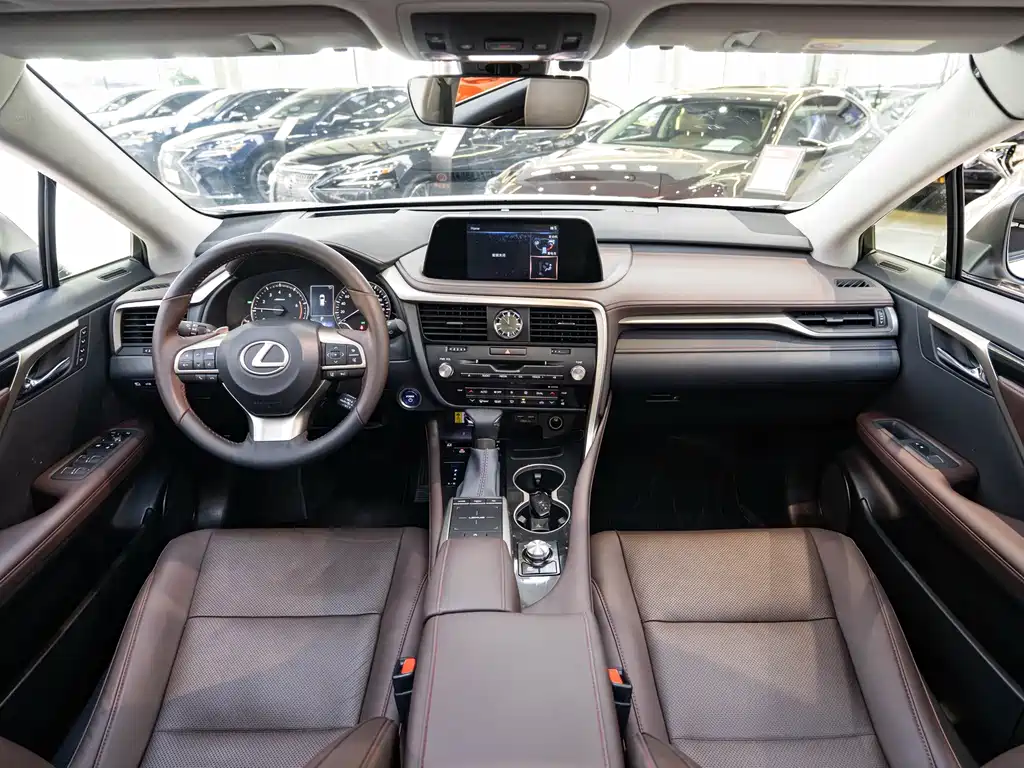Lexus RX — миниатюра 13