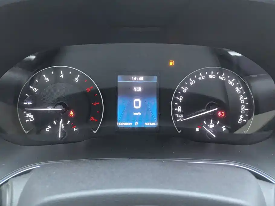 Wey Wey VV5 — миниатюра 14