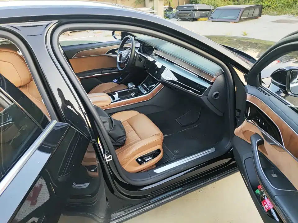 Audi A8 — миниатюра 5