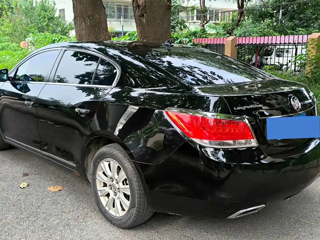 Buick LaCrosse — миниатюра 4