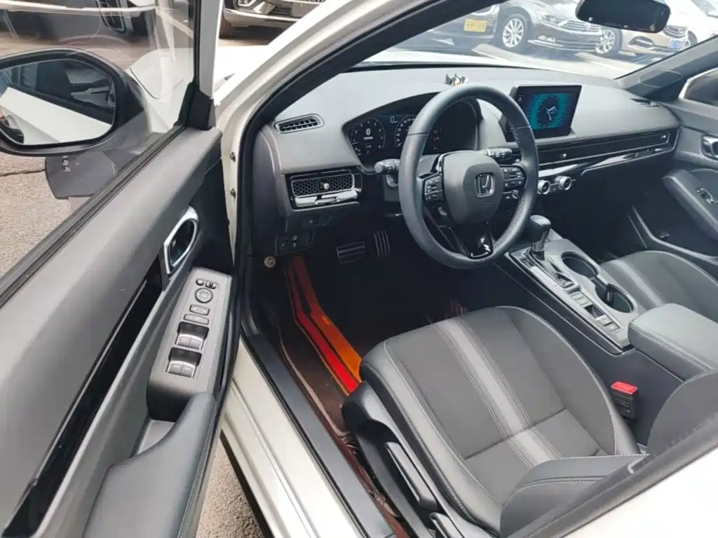 Honda Civic — миниатюра 16