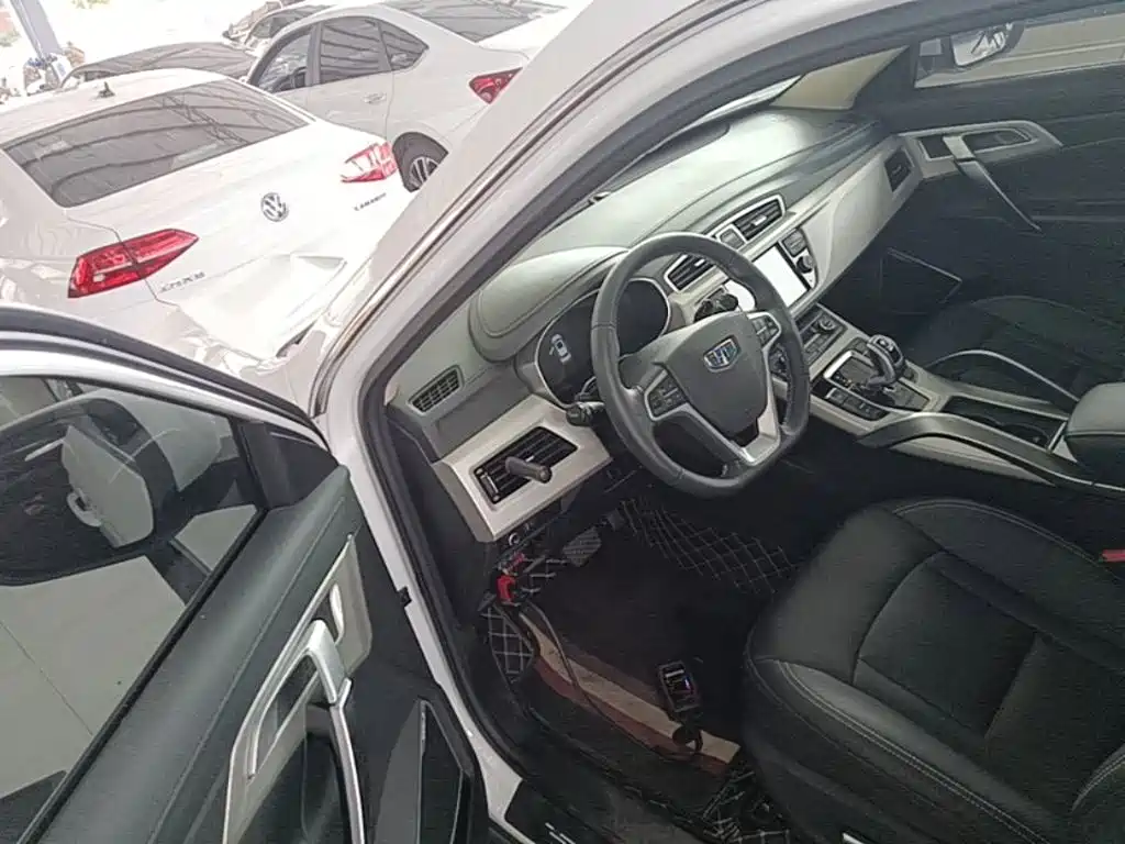 Geely Boyue — миниатюра 16