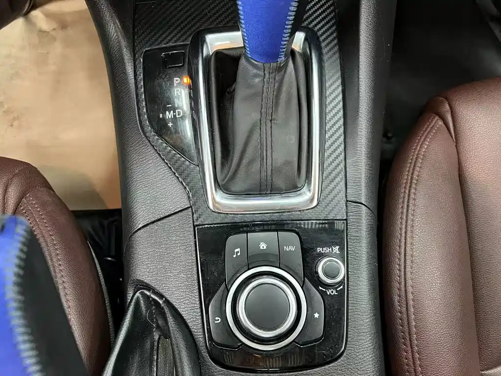Mazda 3 Axela — миниатюра 14