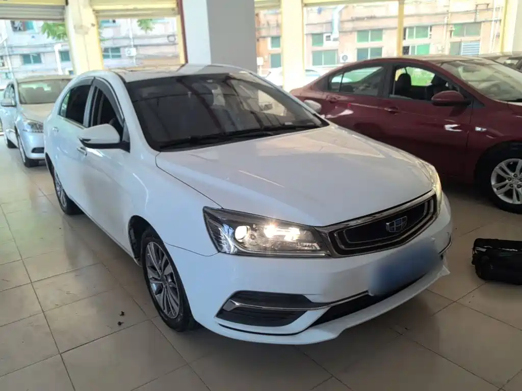 Geely Emgrand — миниатюра 4