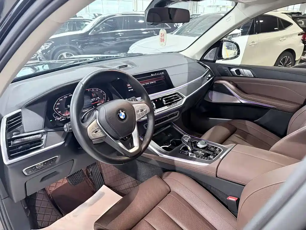 BMW X7 2020 xDrive40i Lead Luxury