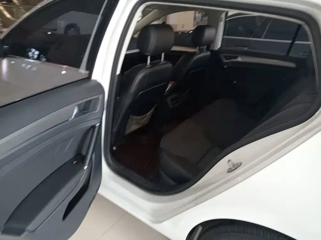 Volkswagen Golf — миниатюра 17