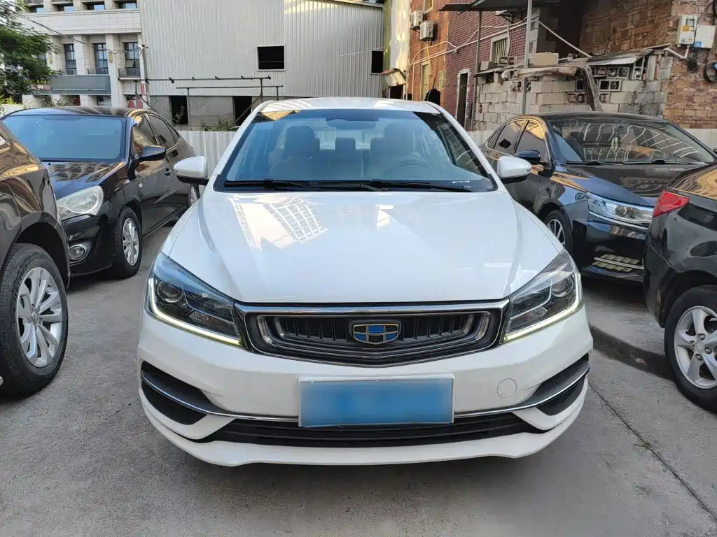 Geely Emgrand — миниатюра 3