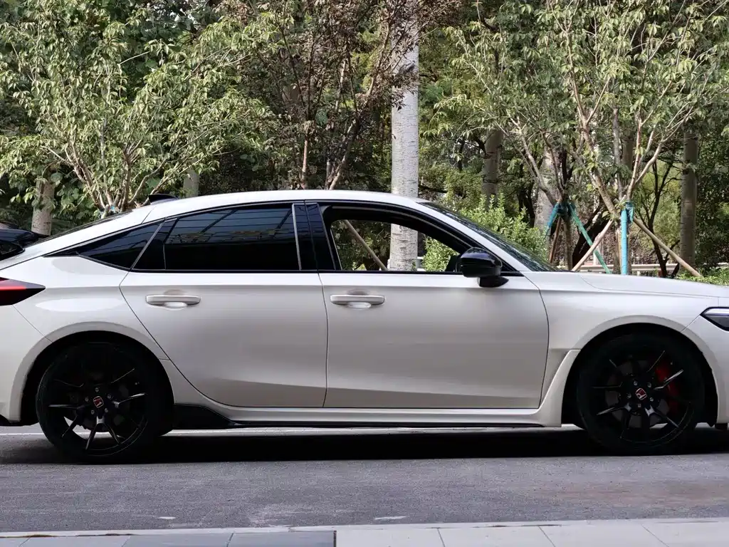 Honda Civic (Import) — миниатюра 2