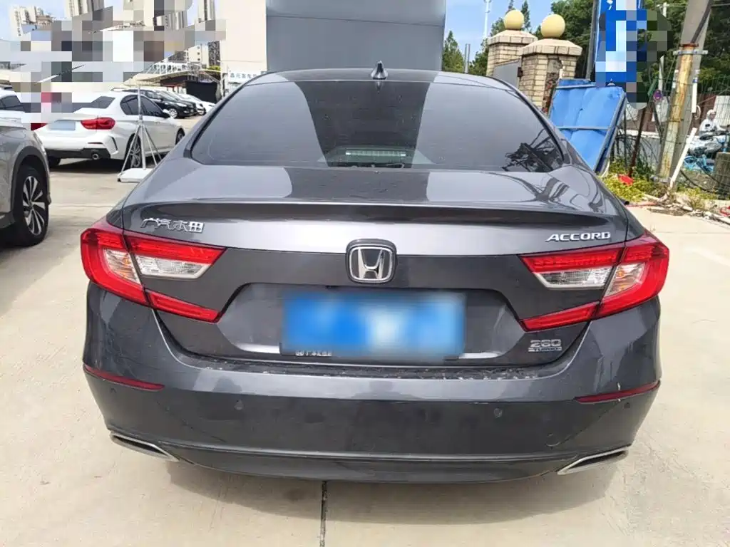 Honda Accord — миниатюра 6
