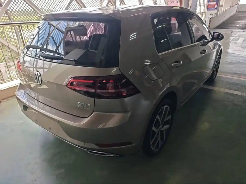 Volkswagen Golf — миниатюра 7