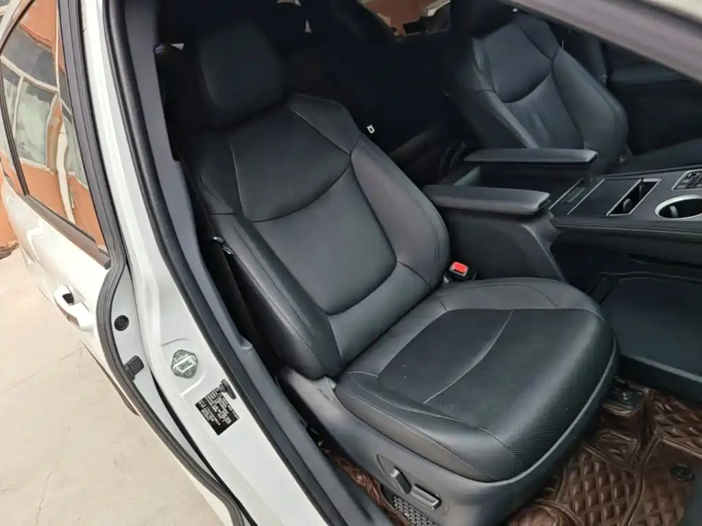 Toyota Sienna — миниатюра 25