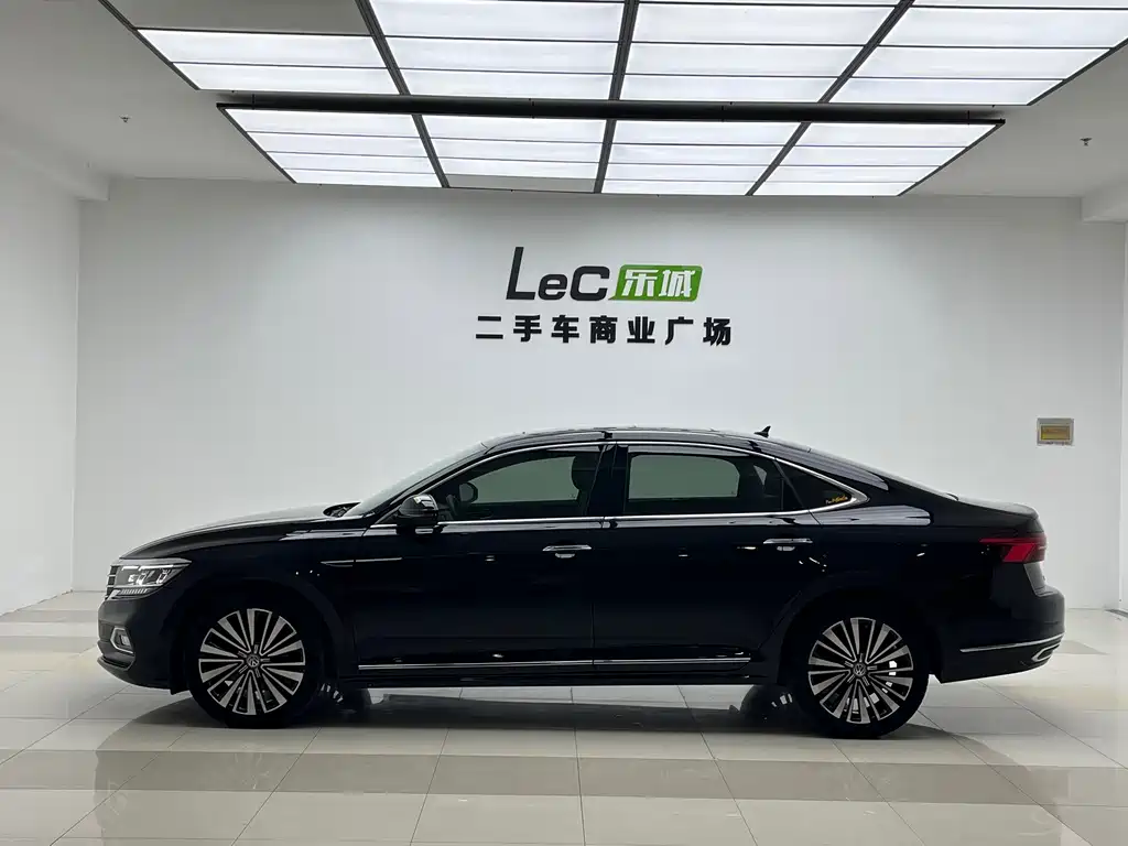 Volkswagen Passat — миниатюра 4