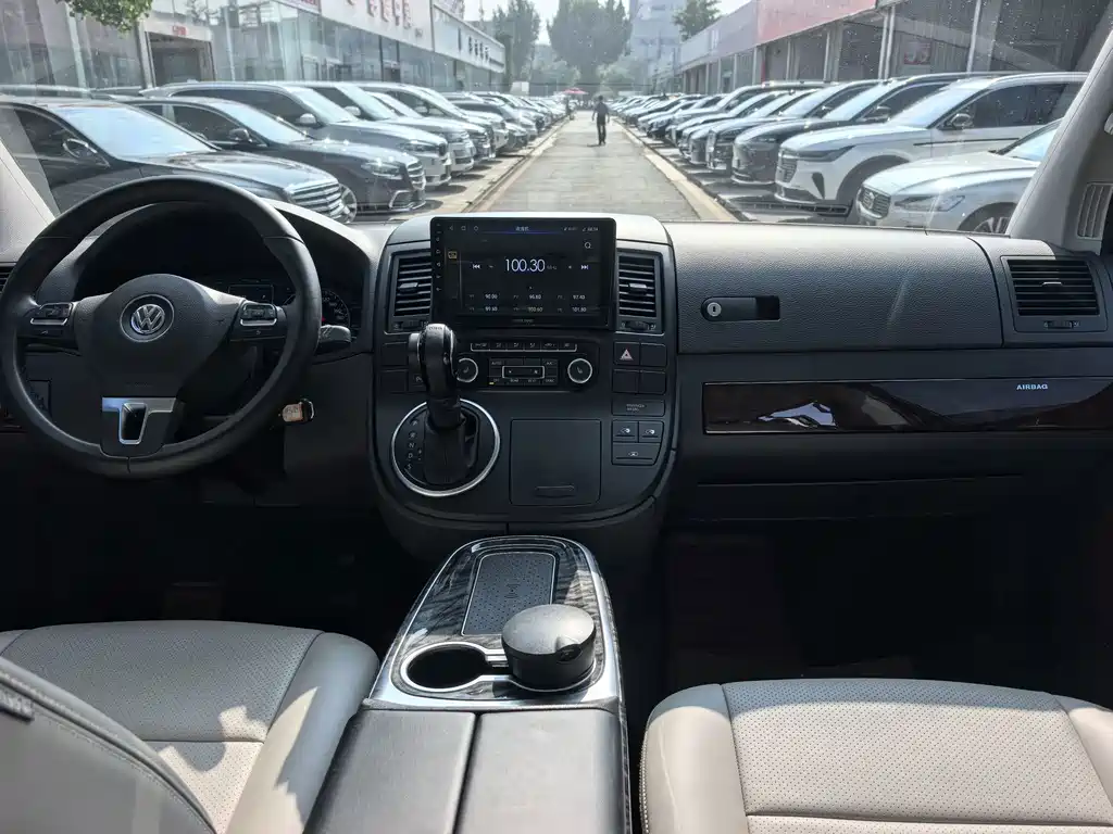 Volkswagen Multivan 2.0TSI 4WD 65th Anniversary Limited Edition, фото 10