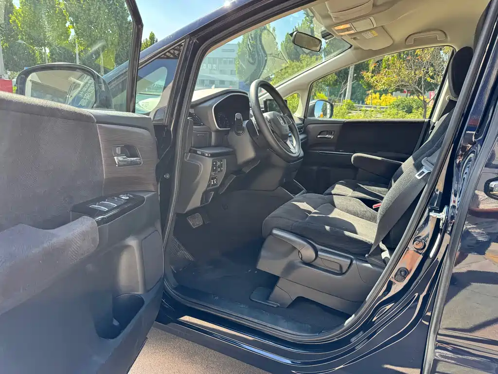 Honda Odyssey — миниатюра 8