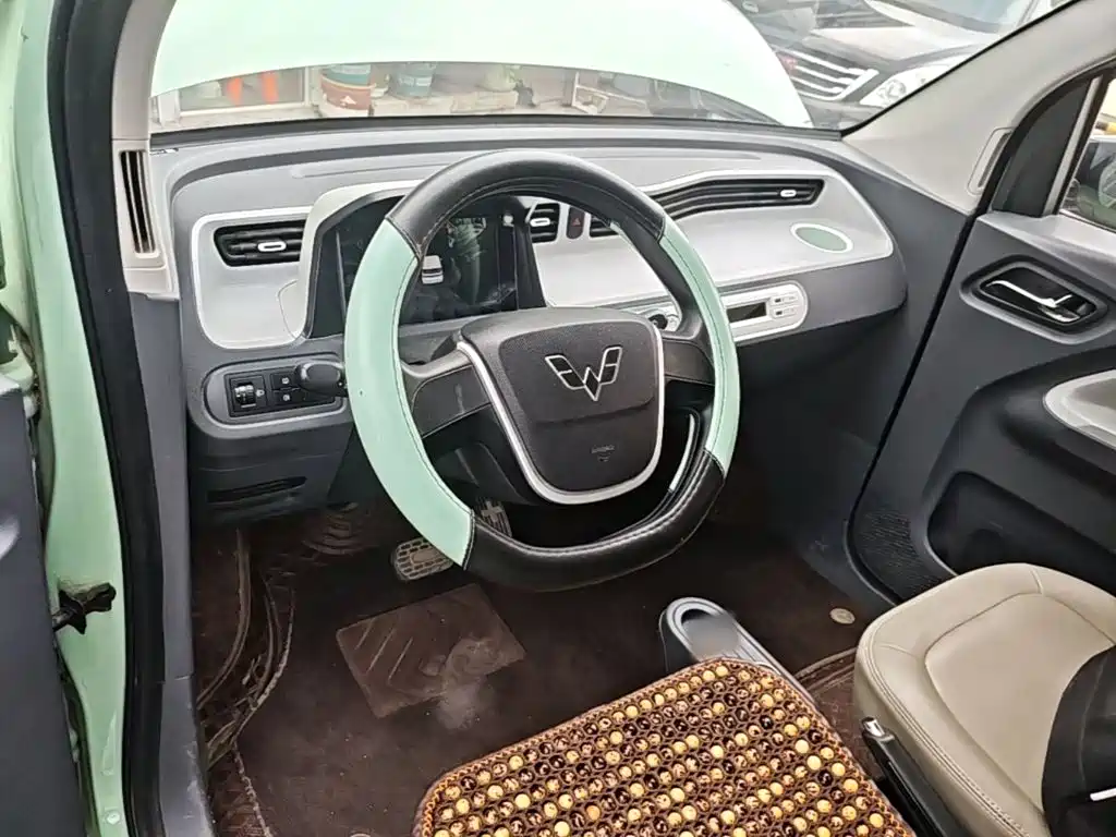 Wuling MINIEV — миниатюра 11