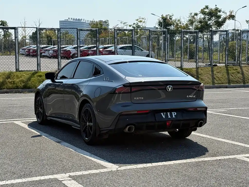 Changan UNI-V — миниатюра 6