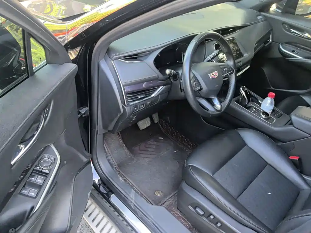 Cadillac XT4 — миниатюра 16