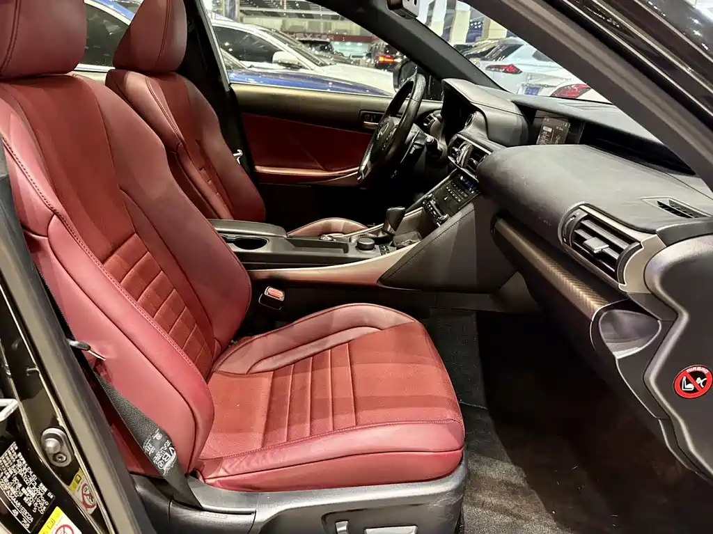 Lexus IS 2017 300 F SPORT
