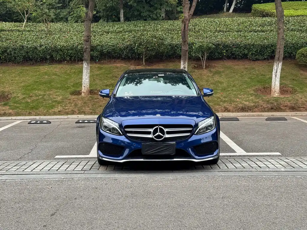 Mercedes-Benz C-Class — миниатюра 2
