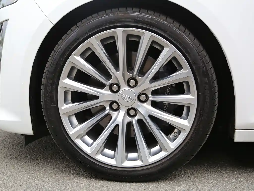 Cadillac CT5 — миниатюра 18