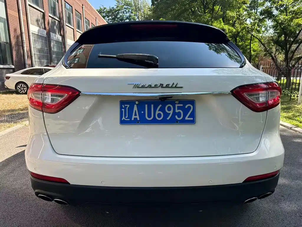 Maserati Levante — миниатюра 5