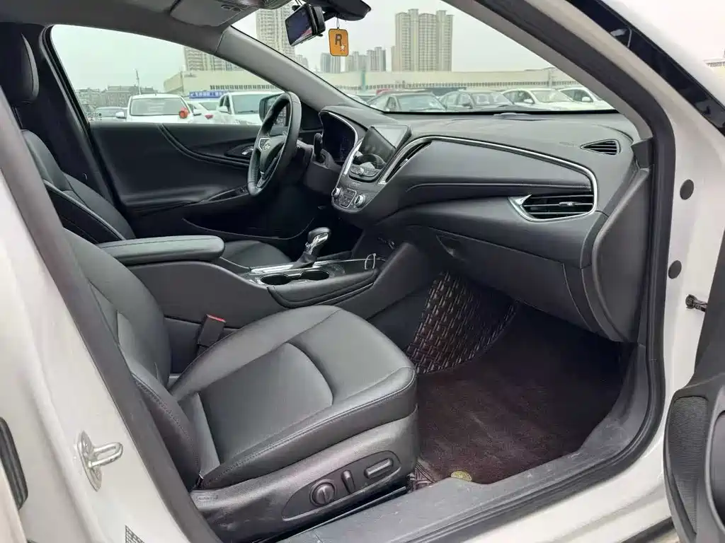 Chevrolet Malibu XL — миниатюра 6