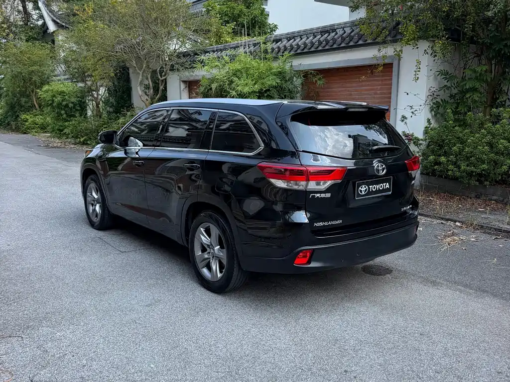 Toyota Highlander — миниатюра 5