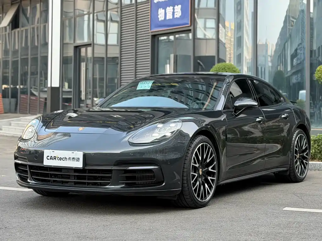 Porsche Panamera 2020