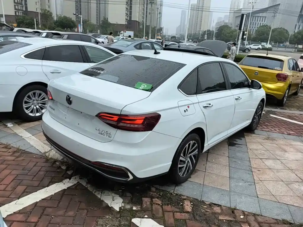 Volkswagen Lavida — миниатюра 7