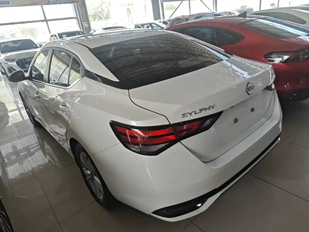 Nissan Sylphy — миниатюра 5