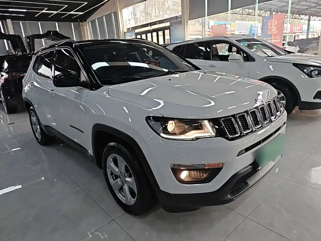 Jeep Compass — миниатюра 4
