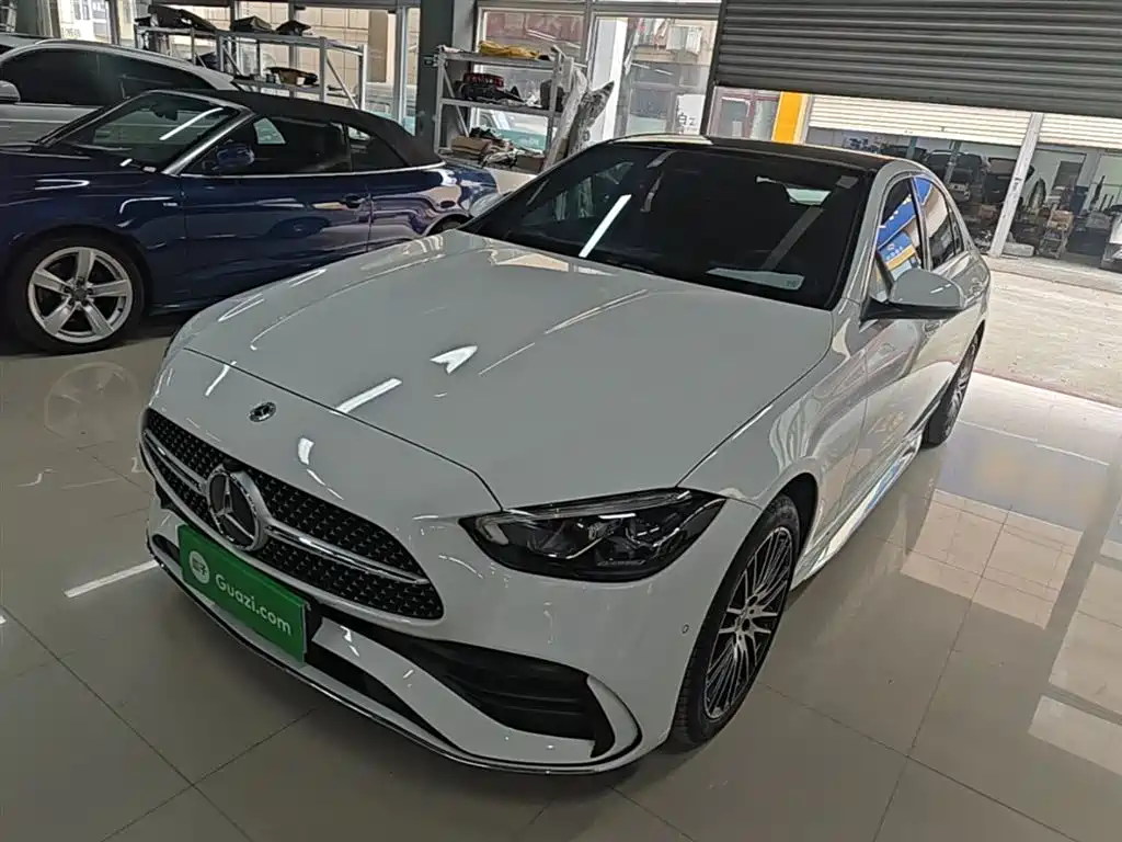 Mercedes-Benz C-Class 2024