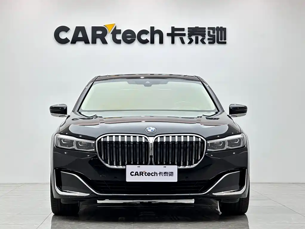 BMW 7 Series — миниатюра 7