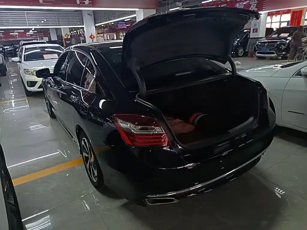 Honda Accord — миниатюра 5
