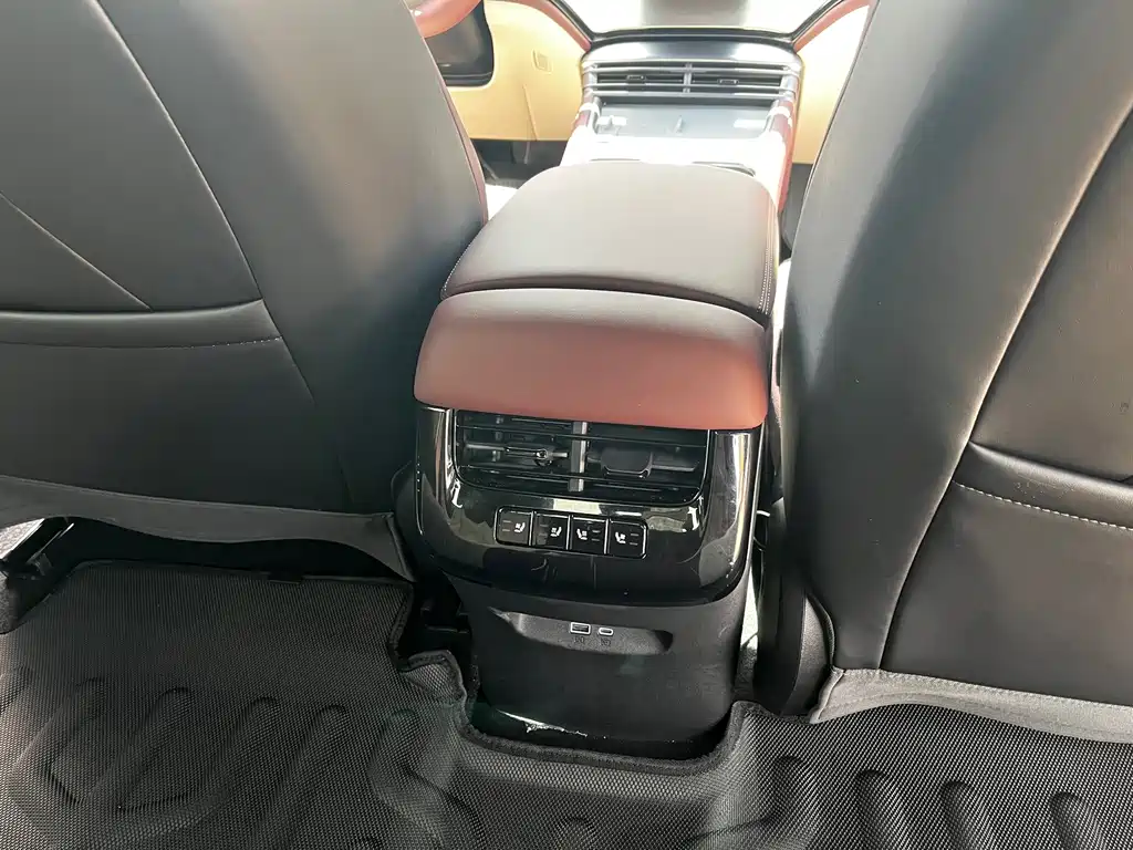 BYD Seal 07 DM-i — миниатюра 12