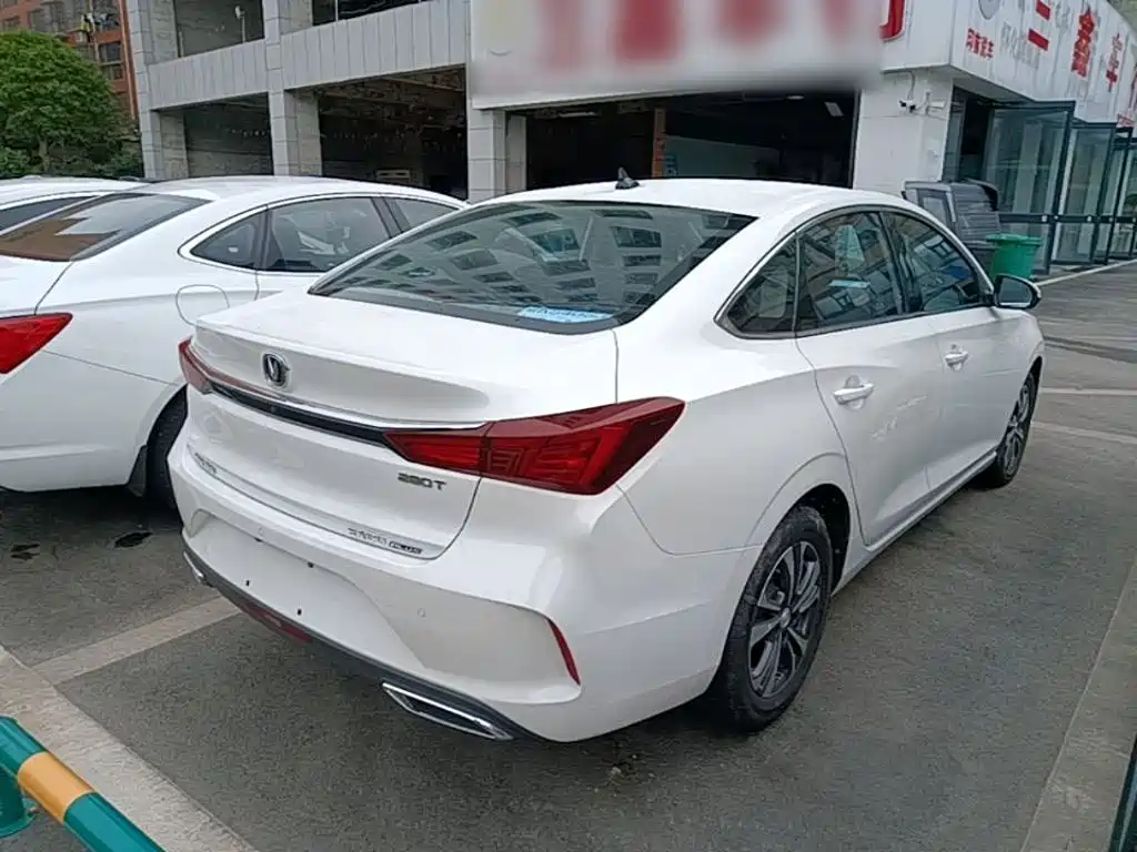 Changan Eado — миниатюра 7