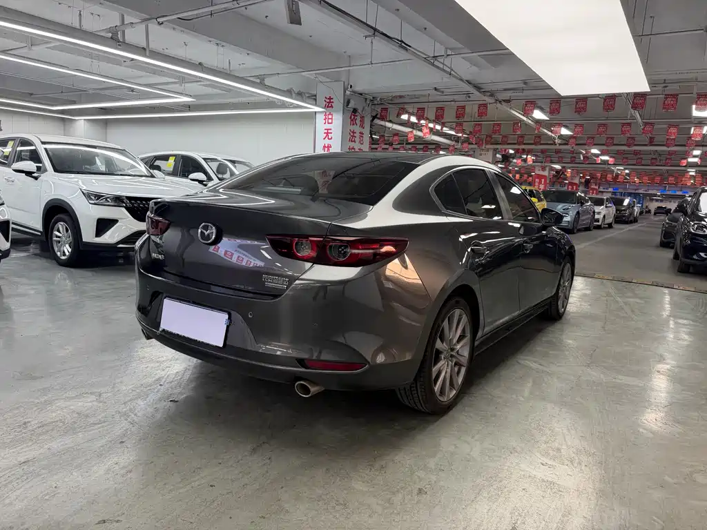 Mazda 3 Axela — миниатюра 10