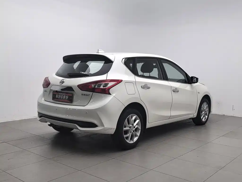 Nissan Tiida — миниатюра 2