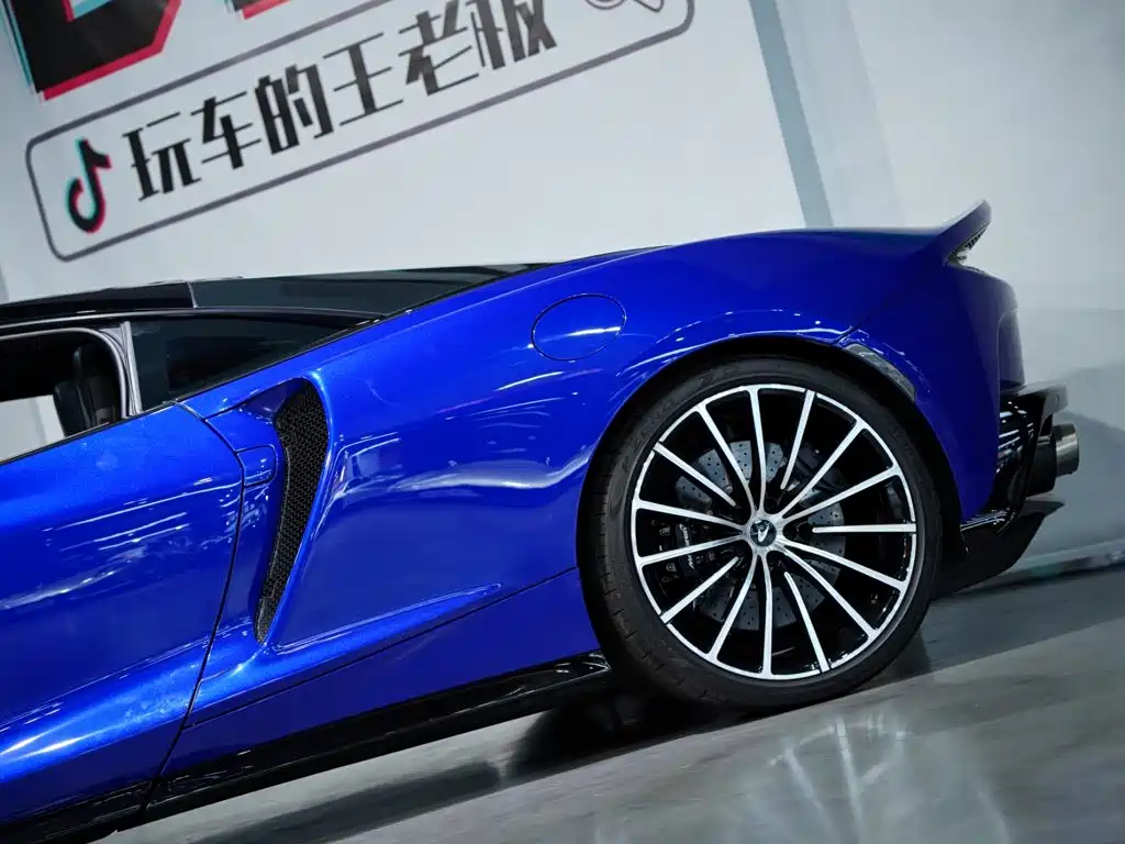 McLaren GT — миниатюра 48
