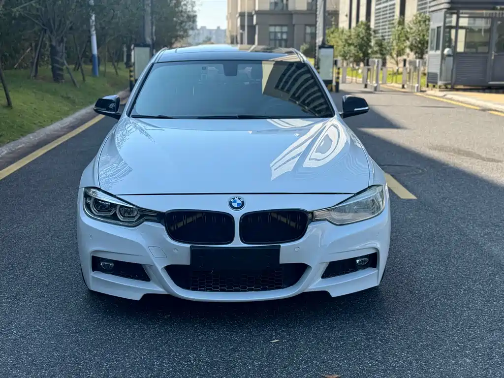 BMW 3 Series — миниатюра 3