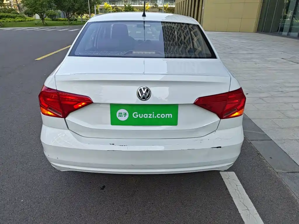 Volkswagen Jetta — миниатюра 6