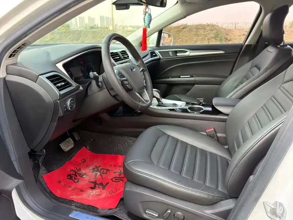 Ford Mondeo — миниатюра 4